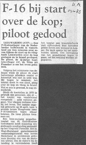 1983-10 f16 crash krant.jpg
